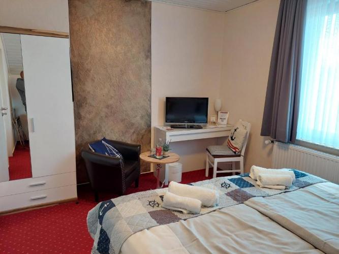 באד צווישנהם Hotel Rosmarin חדר תמונה