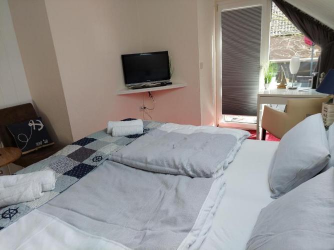 באד צווישנהם Hotel Rosmarin חדר תמונה
