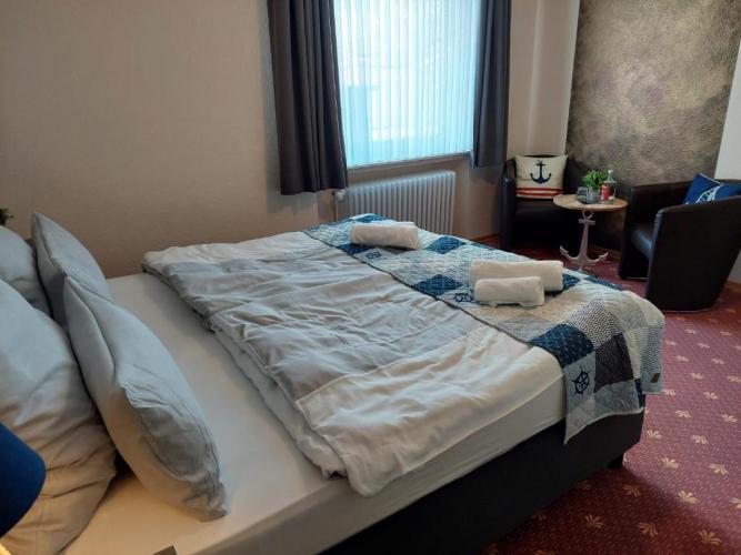 באד צווישנהם Hotel Rosmarin חדר תמונה