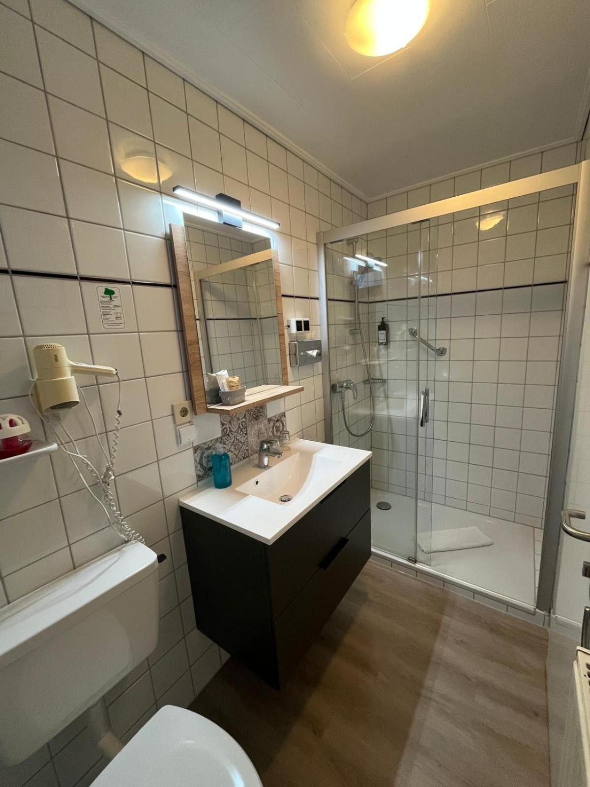 באד צווישנהם Hotel Rosmarin מראה חיצוני תמונה